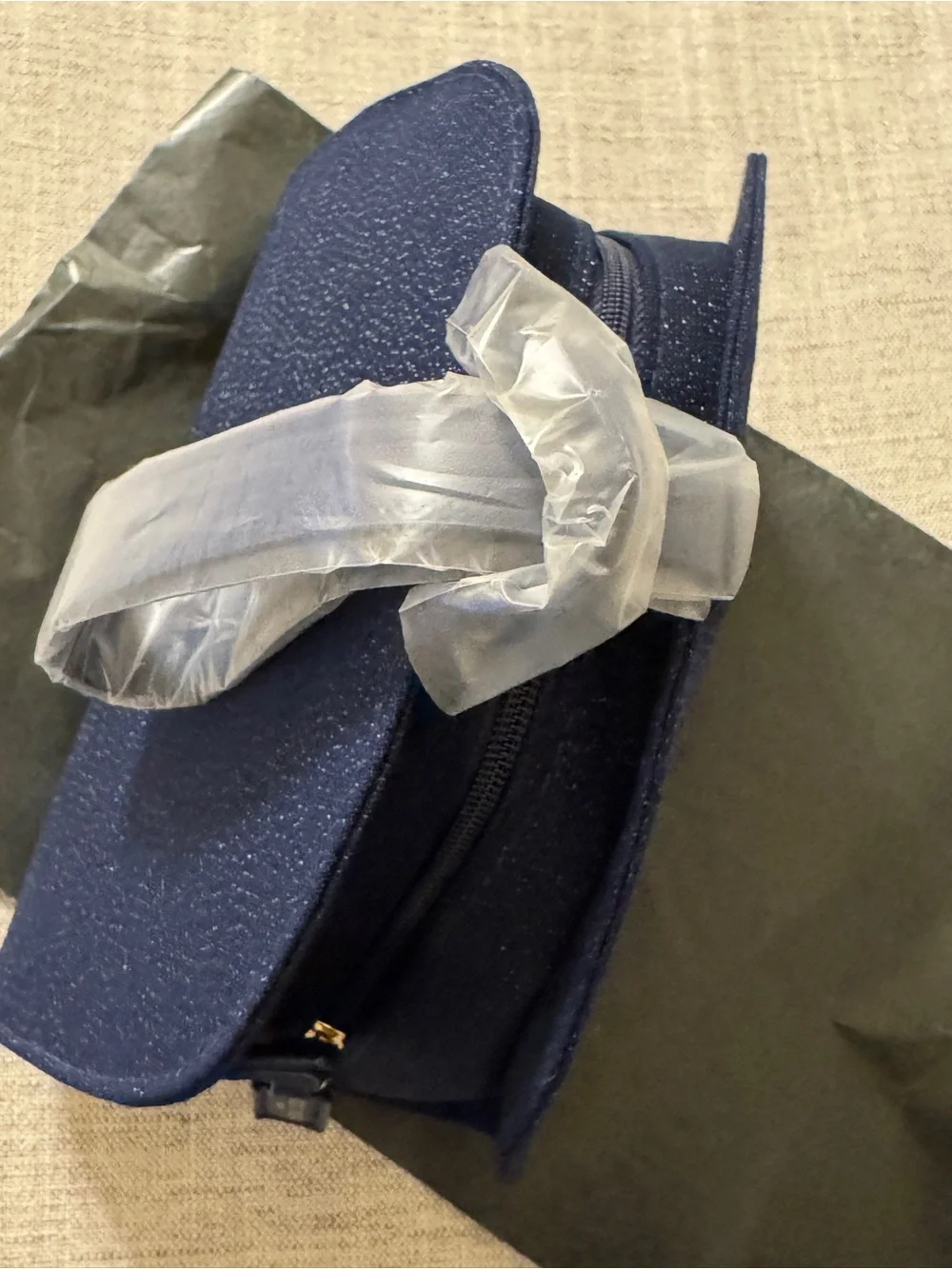 Giorgio Armani Beauty navy blue vanity toiletry cosmetic bag case new in box